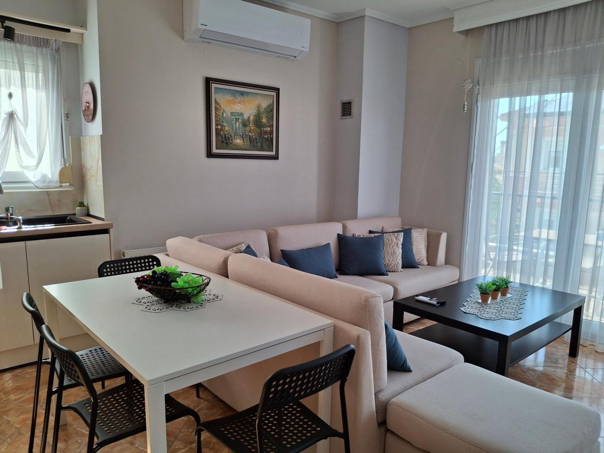 Aurora - Close To Macedonia Airport Apartment Kardia