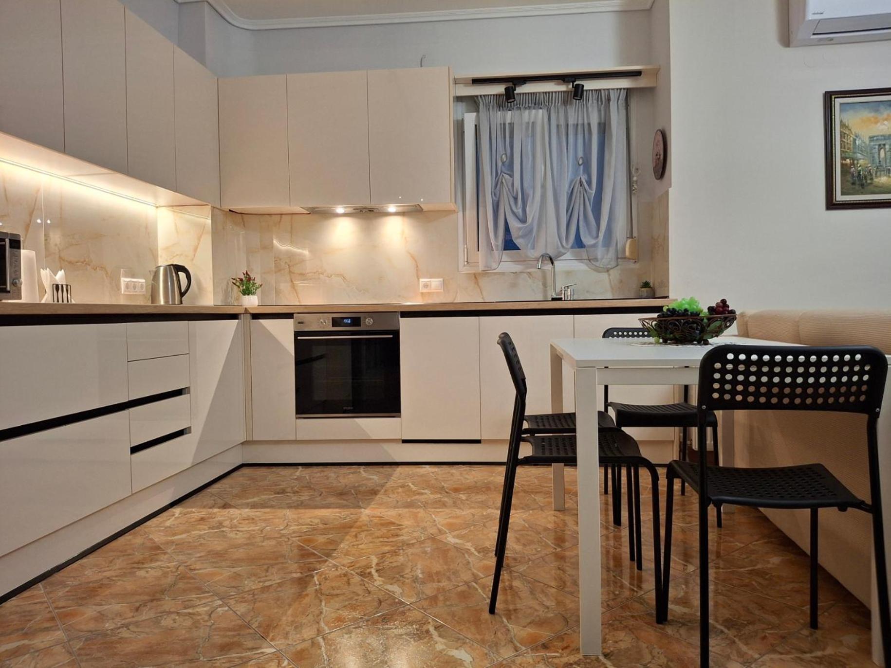 Apartment Aurora - Close To Macedonia Airport