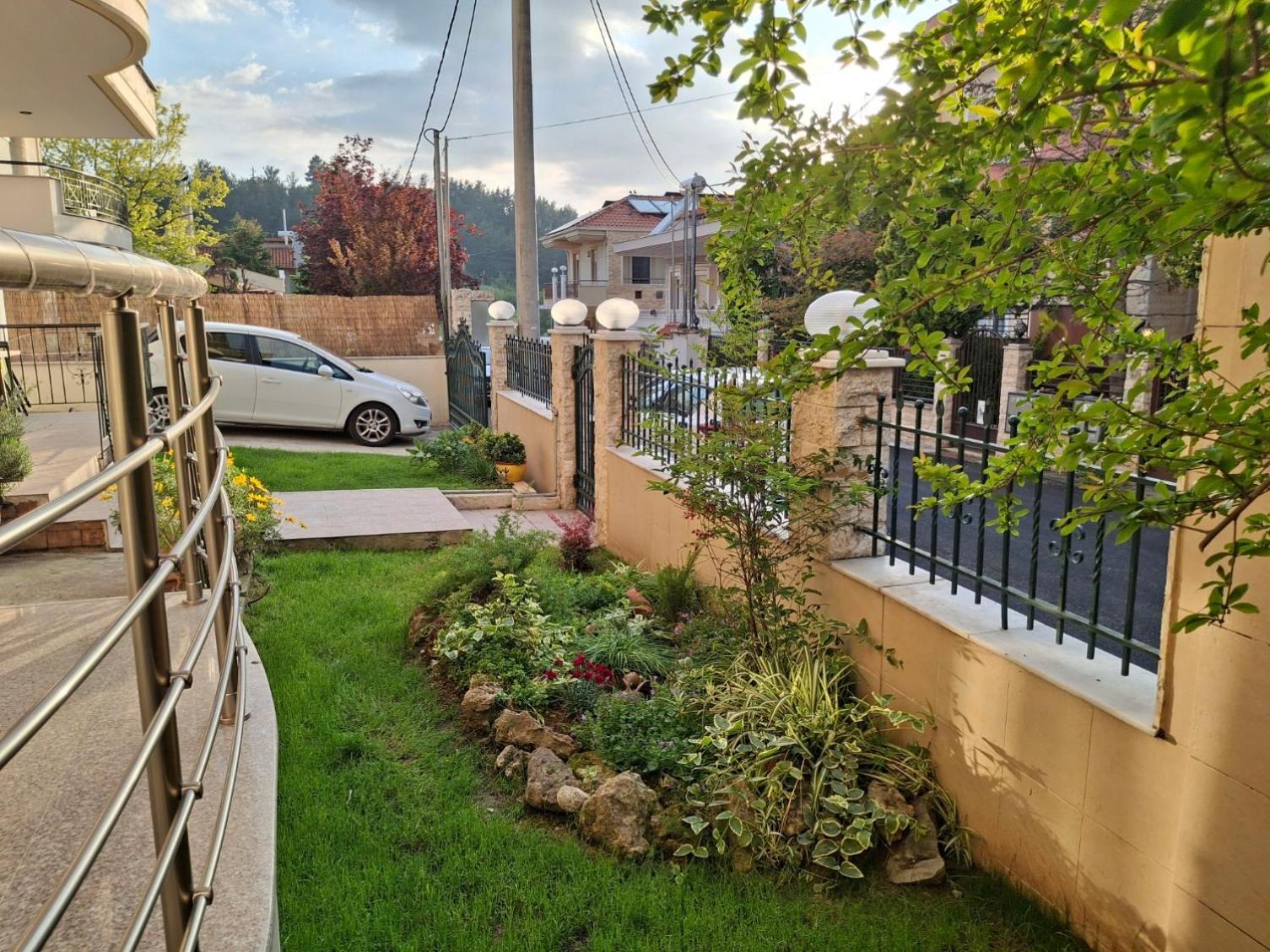 Aurora - Close To Macedonia Airport Daire *